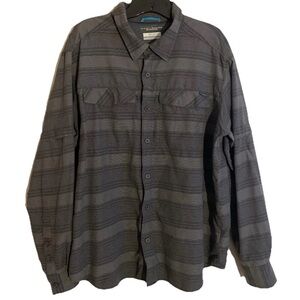 Columbia Long Sleeve Omni Shade Vented Outdoors Shirt Plaid Shades of Gray